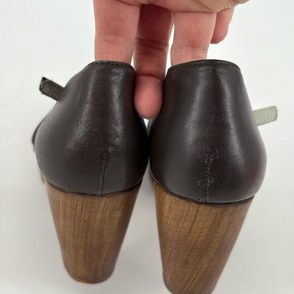 Eric Michael Womens Brown Platform Clogs Ankle Strap Laser Cut Leather Size 39 - Picture 6 of 15